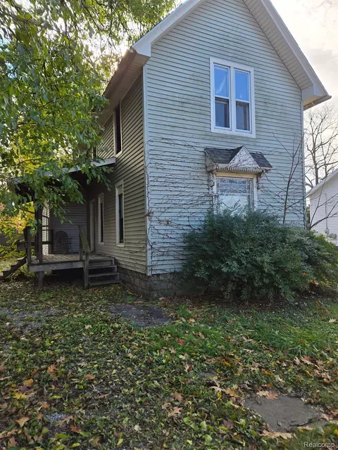 911 Beehler St, Owosso, MI 48867