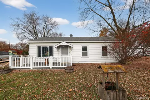 3679 Grafton St, Orion, MI 48359