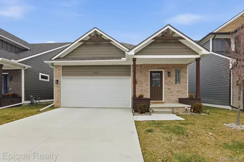 27651 Mary Jane Ln E, Chesterfield, MI 48047
