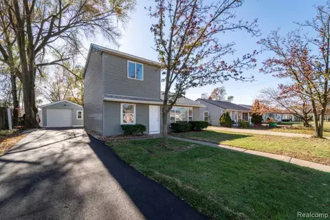 36051 Glen St, Westland, MI 48186