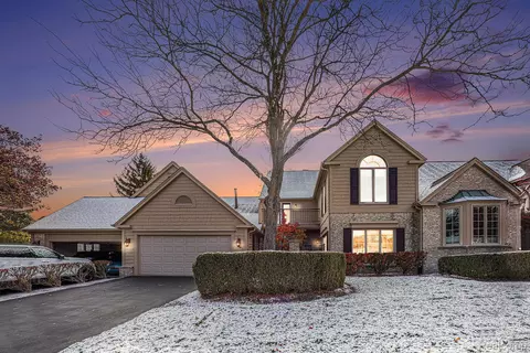 584 Cambridge Way, Bloomfield Hills, MI 48304