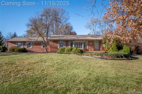 12187 Amherst Ct, Plymouth, MI 48170