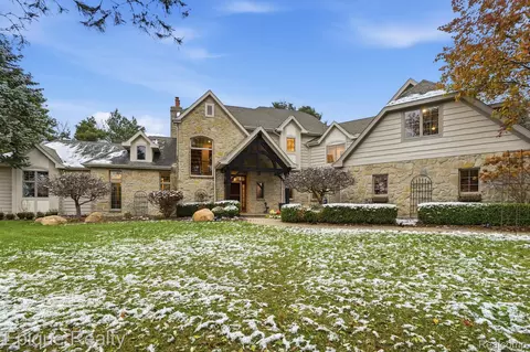 1 Chelsea Ct, Metamora, MI 48455