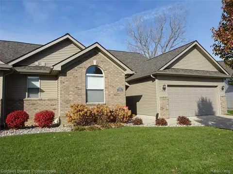 5399 Swan Dr, Burton, MI 48509