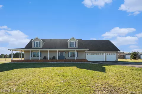 1074 Deer Valley Vly, Manchester, MI 48158