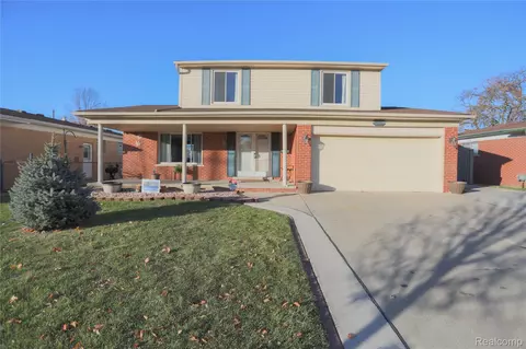 12103 Diegel Rd, Warren, MI 48093