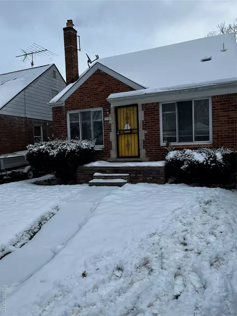 7794 Braile St, Detroit, MI 48228
