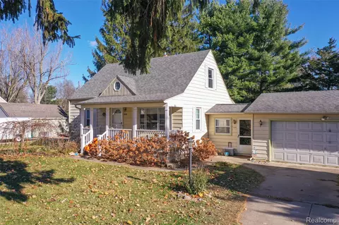 544 Warren Ave, Flushing, MI 48433 photo 1