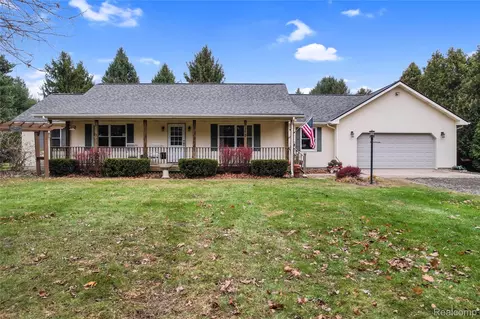2568 W Coon Lake Rd, Marion, MI 48843