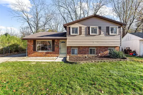 14488 Summerside St, Livonia, MI 48154