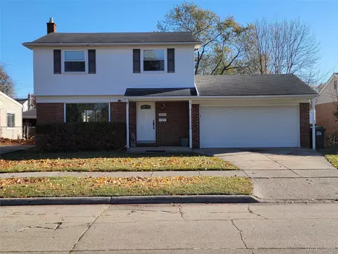 9333 Katherine St, Taylor, MI 48180