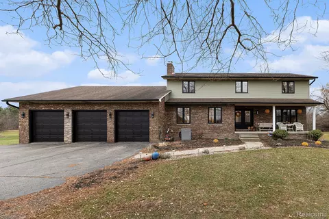 6319 Bristol Rd, Swartz Creek, MI 48473