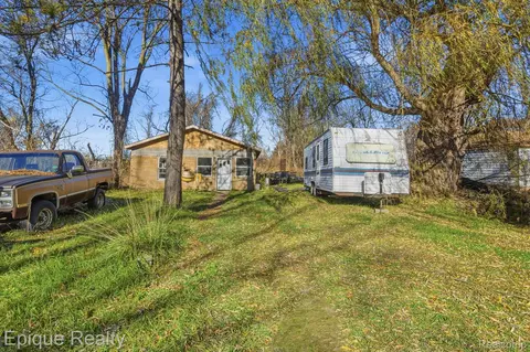 3548 Cleveland St, Port Huron, MI 48060