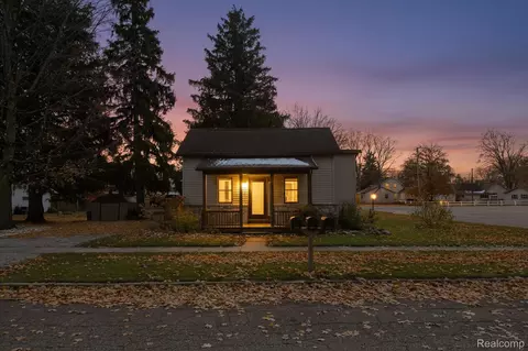 6730 Pine St, Cass City, MI 48726