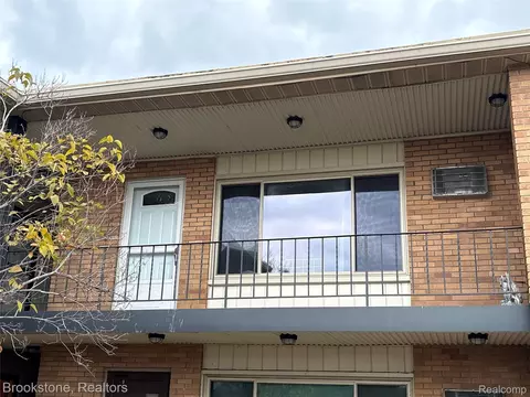 2859 E Maple Rd #13, Birmingham, MI 48009