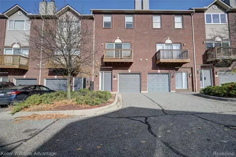 42432 Corlina Dr, Northville, MI 48167