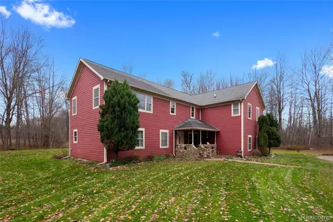 Exterior - 2222 Loree Rd, Washington, MI 48401 photo 2 of 9