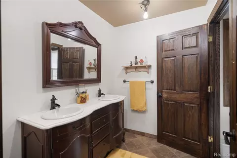 Bath - 2222 Loree Rd, Washington, MI 48401 photo 6 of 7
