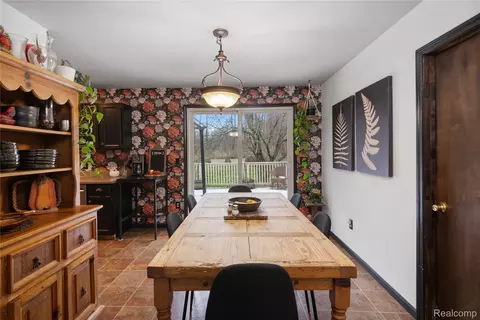 Dining - 2222 Loree Rd, Washington, MI 48401 photo 4 of 4