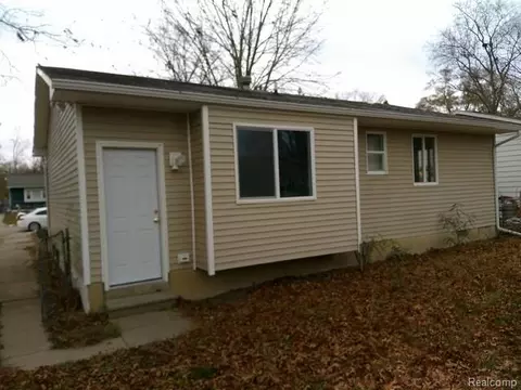 2710 Eaton Pl, Flint, MI 48506