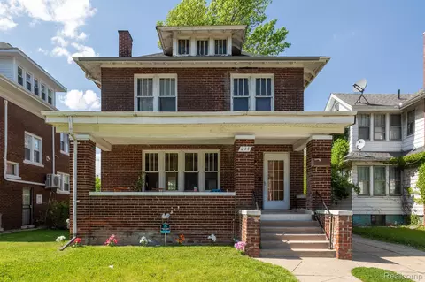 214 Worcester Pl, Highland Park, MI 48203