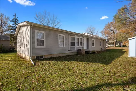 825 Smith St, Monroe, MI 48161