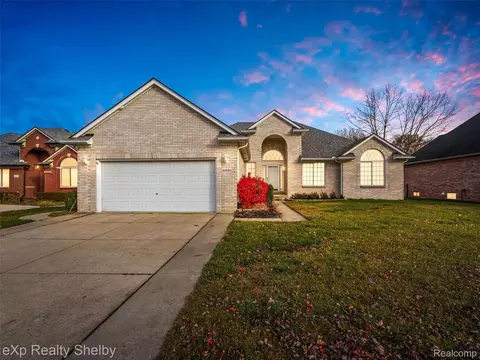 49088 Lehr Dr, Macomb, MI 48044