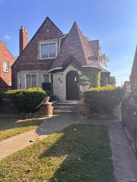 15330 Robson St, Detroit, MI 48227