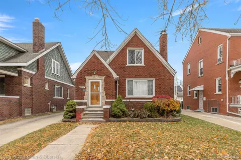 4875 Maple St, Dearborn, MI 48126