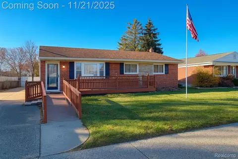 1414 S Hubbard St, Westland, MI 48186