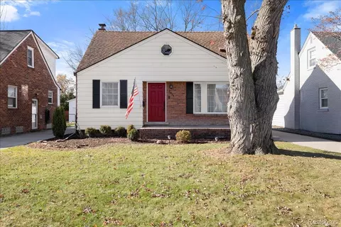 2611 N Wilson Ave, Royal Oak, MI 48073