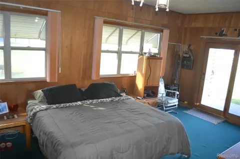Bedroom - 2347 E Bay Ridge Dr, Au Gres, MI 48703 photo 6 of 6