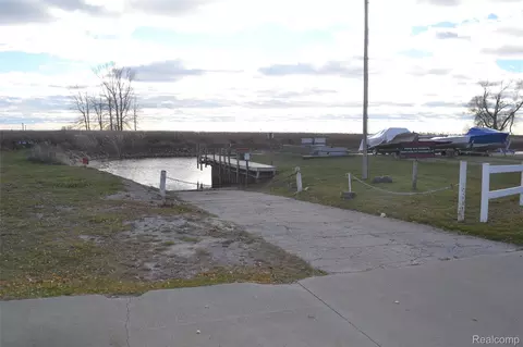 Exterior - 2347 E Bay Ridge Dr, Au Gres, MI 48703 photo 4 of 6