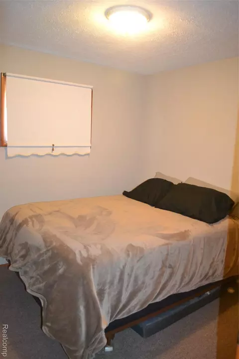 Bedroom - 2347 E Bay Ridge Dr, Au Gres, MI 48703 photo 1 of 6