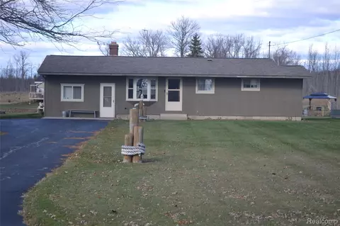 2347 E Bay Ridge Dr, Au Gres, MI 48703