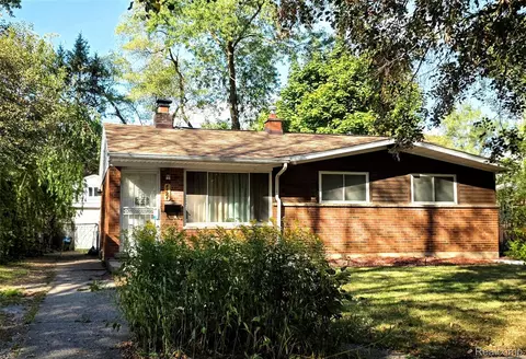 4424 Cheyenne Ave, Flint, MI 48507