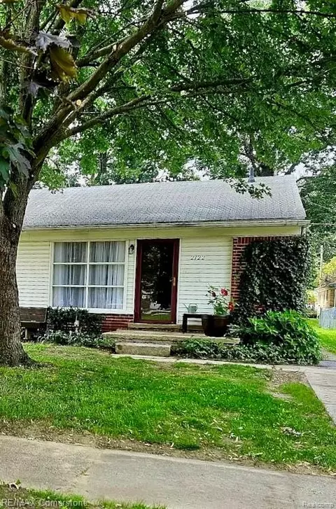2122 Ackley Ave, Westland, MI 48186