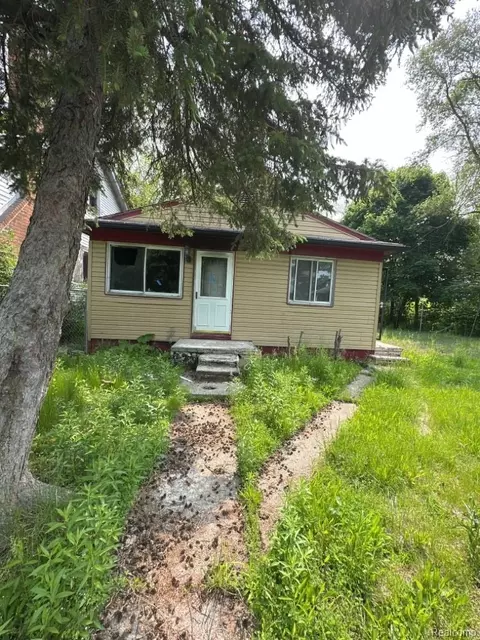 19326 Andover St, Highland Park, MI 48203