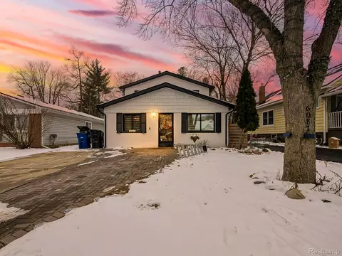 6087 N Parent St, Westland, MI 48185