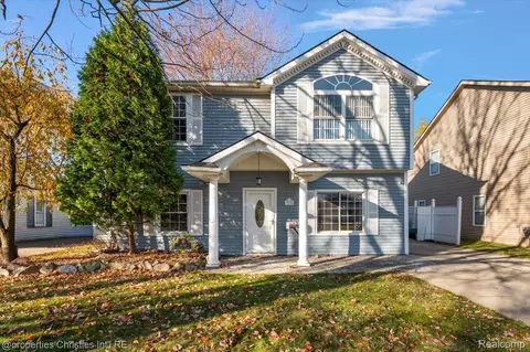 3535 Woodland Ave, Royal Oak, MI 48073