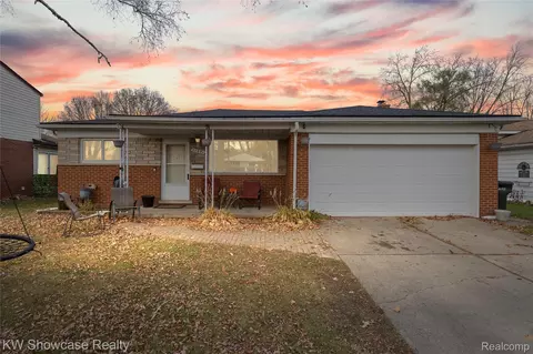 11651 Lancer Dr, Sterling Heights, MI 48313