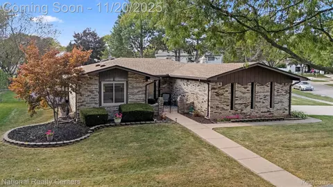 7339 Parkway Ct, Canton, MI 48187