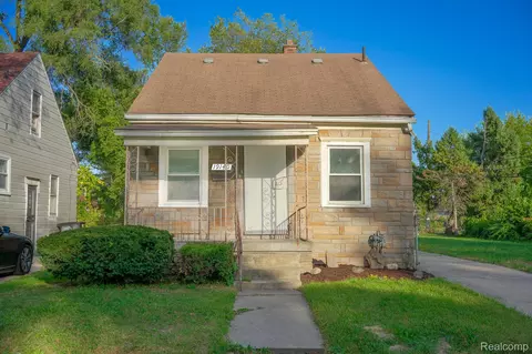 19140 Algonac St, Detroit, MI 48234
