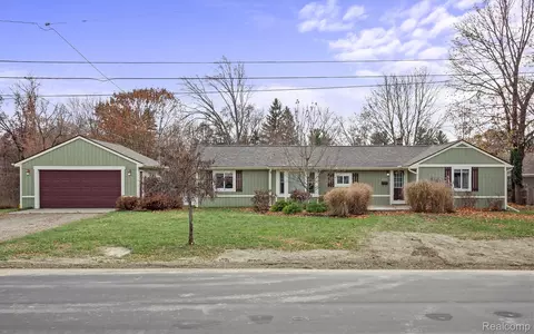 405 W Liberty St, Milford, MI 48381