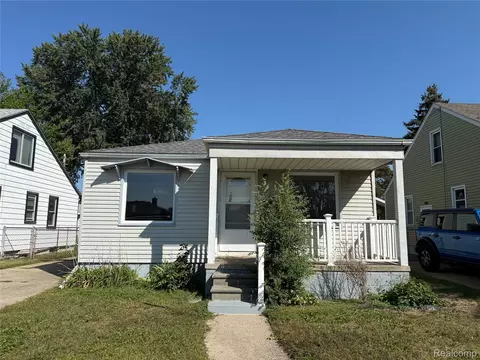 1737 Cora St, Wyandotte, MI 48192