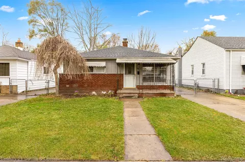4924 Pelham St, Dearborn Heights, MI 48125