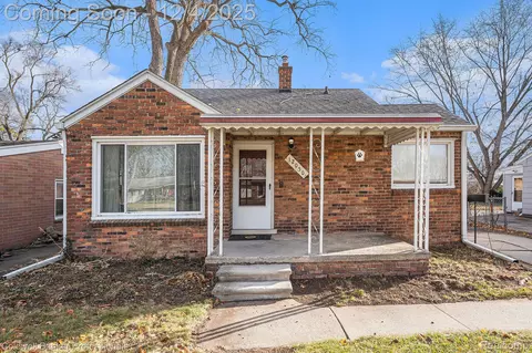 12050 Cavell St, Livonia, MI 48150