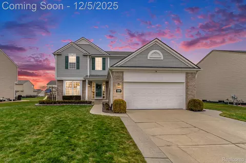 18883 Brighton Dr, Macomb, MI 48042