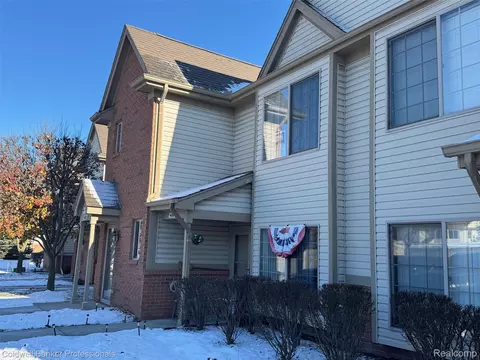 41022 Rose Ln, Clinton Township, MI 48036