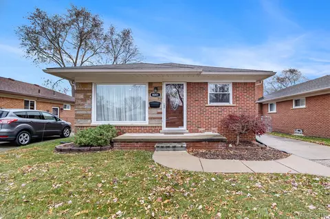 4001 Roosevelt Blvd, Dearborn Heights, MI 48125